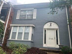Building Photo - 1728 Duval St