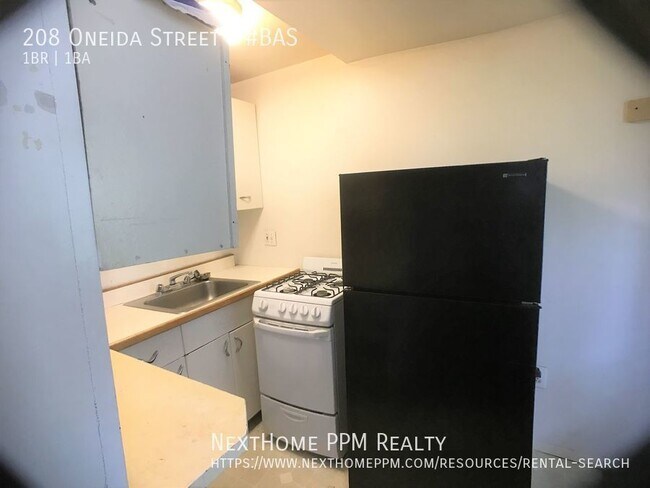 Building Photo - 1 Bedroom for July 1st, with private entra...