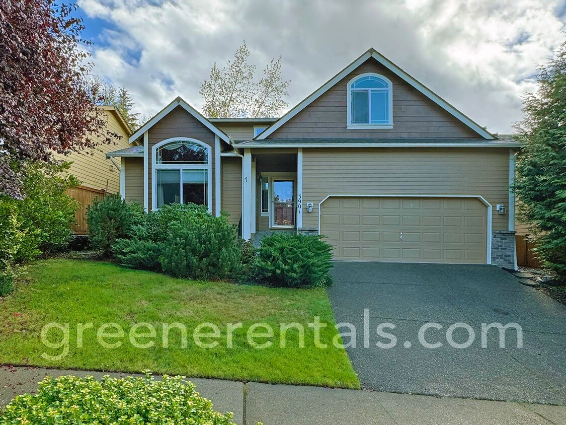 Primary Photo - Beautiful 4+ Bedroom West Olympia Home