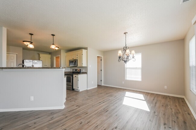 Foto del edificio - 1416 King Maple Dr