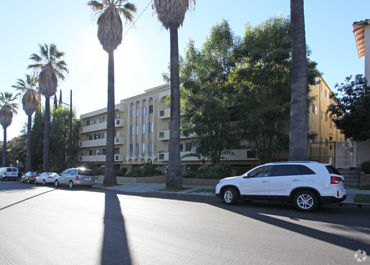Foto del edificio - Rodney Apartments