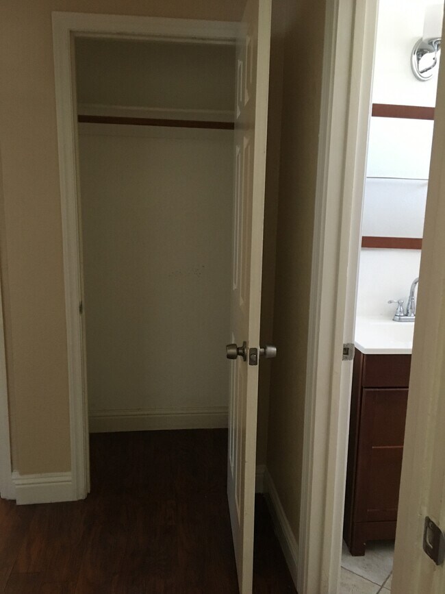 Entry - 2151 Lone Mountain Dr