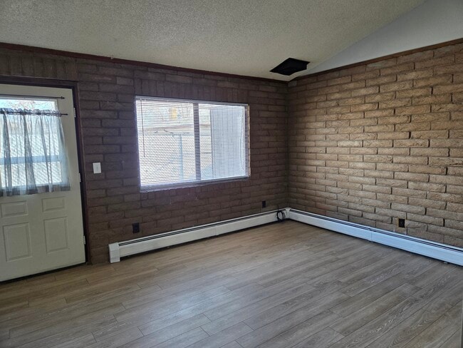 Foto del edificio - 1105 Santa Clara Ave