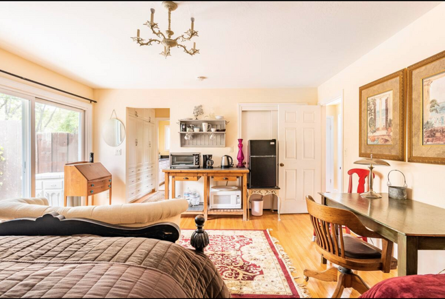 Foto del edificio - 12853 Normandy Ln