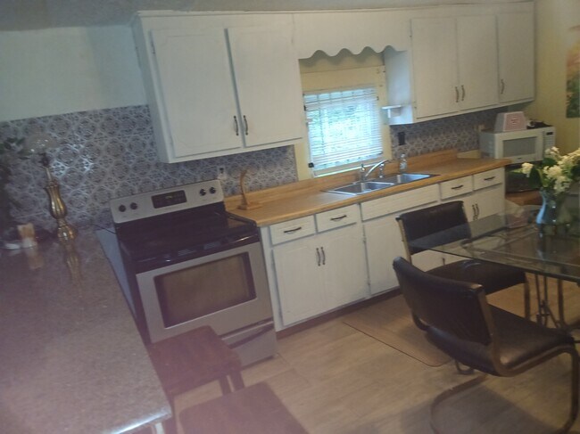 Foto del edificio - 809 13th Ct