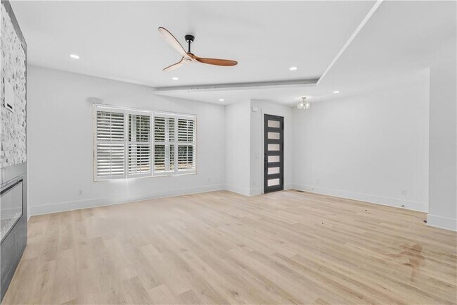 Foto del edificio - 185 Brush Creek Ct