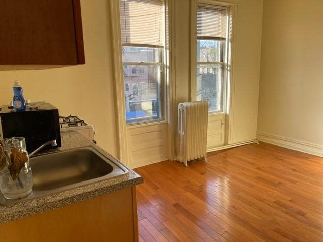 Building Photo - 30-20-30-46 46th St