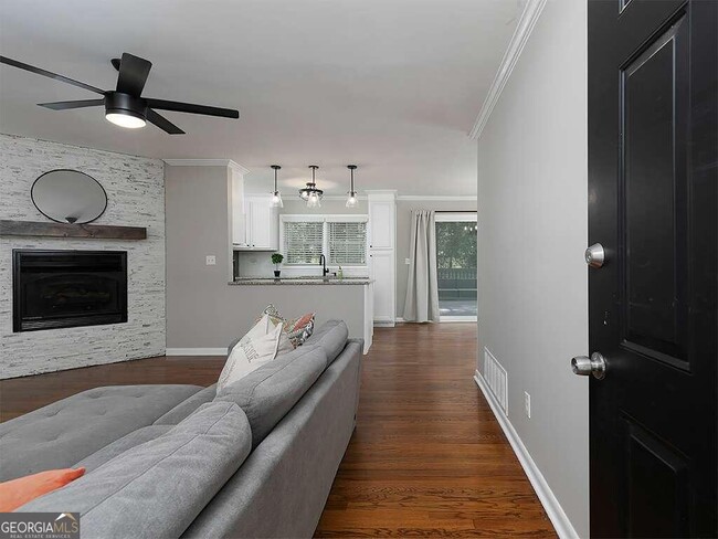 Foto del edificio - 3249 Howell Dr