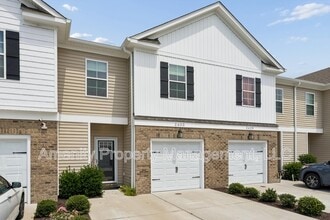 Building Photo - 2403 Trafton Pl