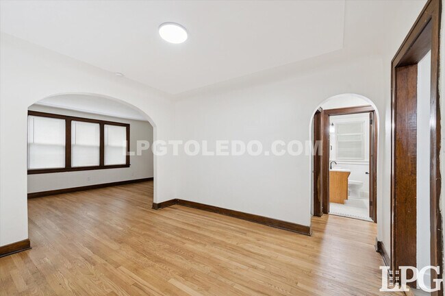 Foto del edificio - 3644 Harley Rd