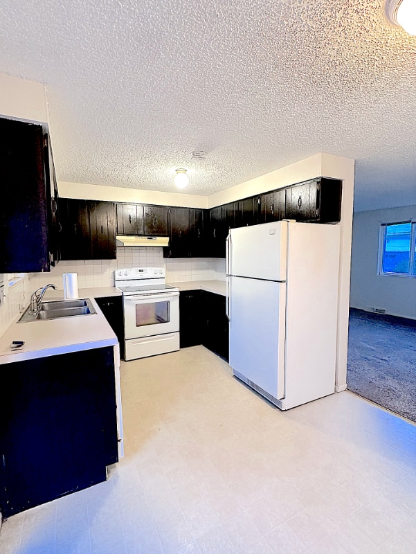 Photo - 1405 E 16th St House