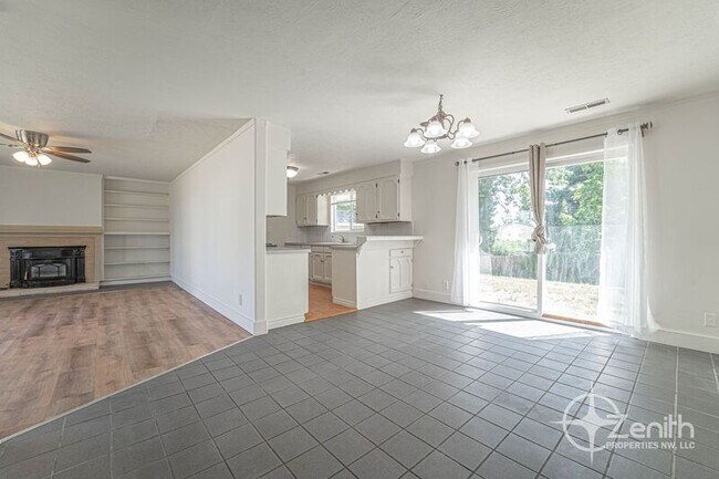 Foto del edificio - 1503 Grand Blvd