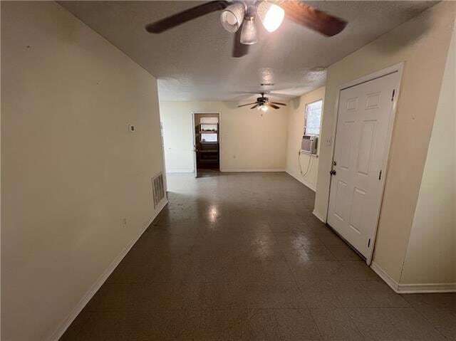 Foto del edificio - 65087 Mitchell St