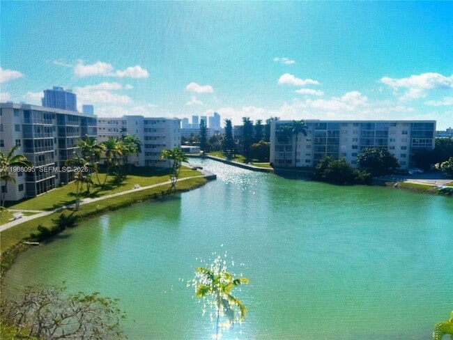 Photo - 2851 Leonard Dr Apartment