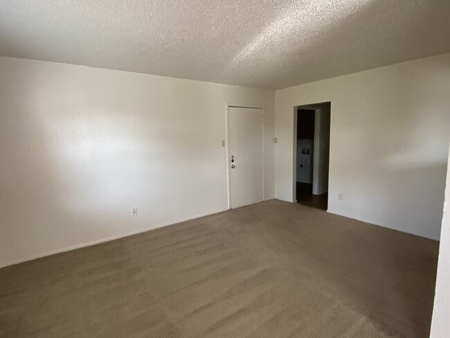 Building Photo - 403 Tammy Lynn Dr