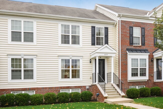 Foto del edificio - 6177 Needletail Rd