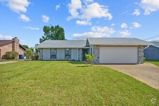 Building Photo - 771 N Longwood Cir