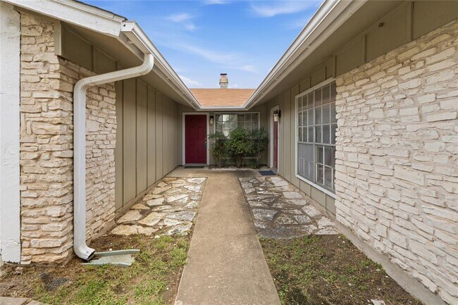 Foto del edificio - 12317 Willow Wild Dr