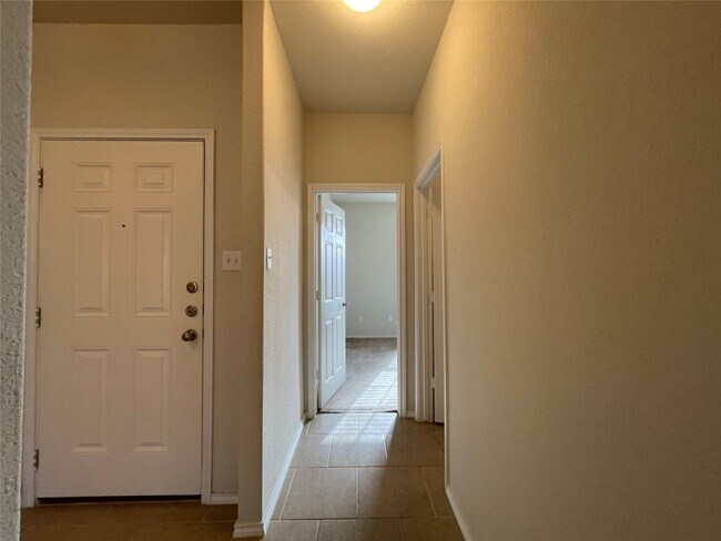 Foto del edificio - 8918 Night View Dr