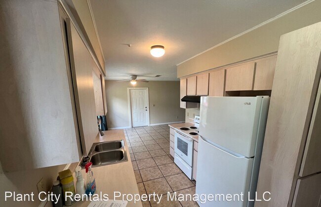 Building Photo - 2 br, 1 bath House - 5810 Harvey Tew Rd.
