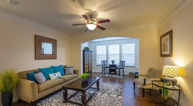 Building Photo - 2 bedroom in Sugar Land TX 77498