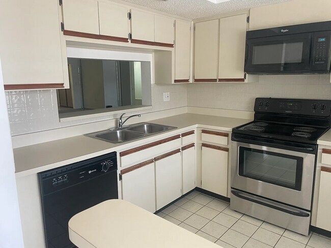 Foto del edificio - 2420 Winding Creek Blvd