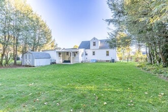 Building Photo - 183 Thompson Rd Building Photo - 183 Thompson Rd