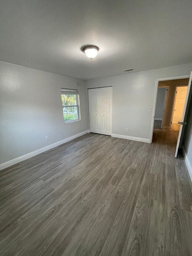 Foto del edificio - 6420 S Adelia Ave