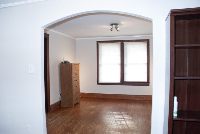 Building Photo - 1231 N Bronough St