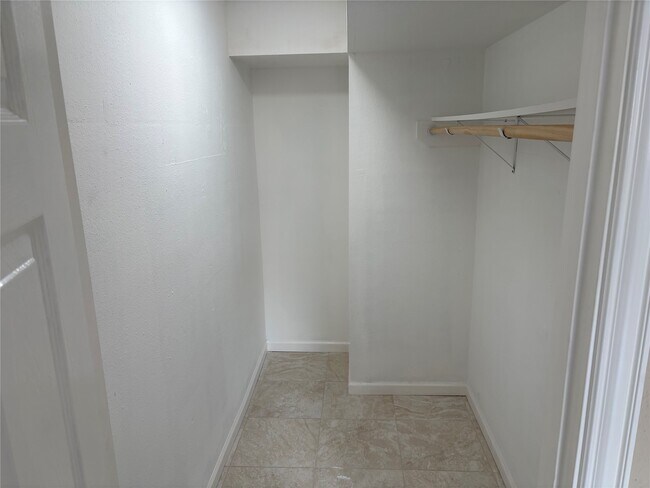Foto del edificio - 4645 Wild Indigo St