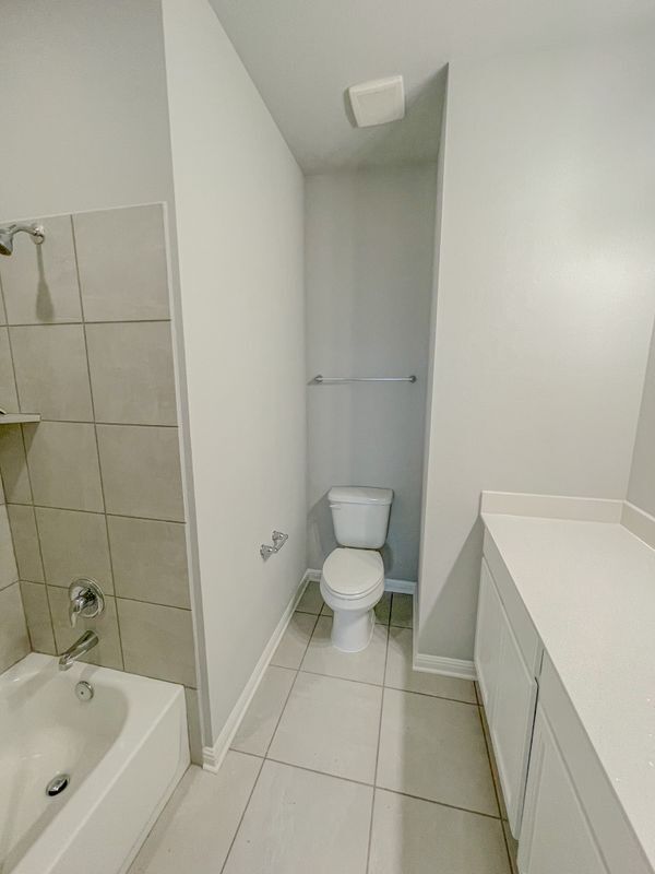 Foto del edificio - 465 Unforgiven Ln