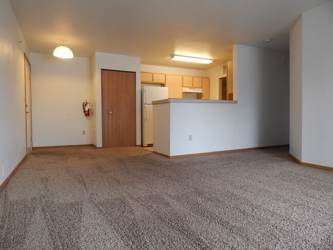 Living area - 1112 W 4th St
