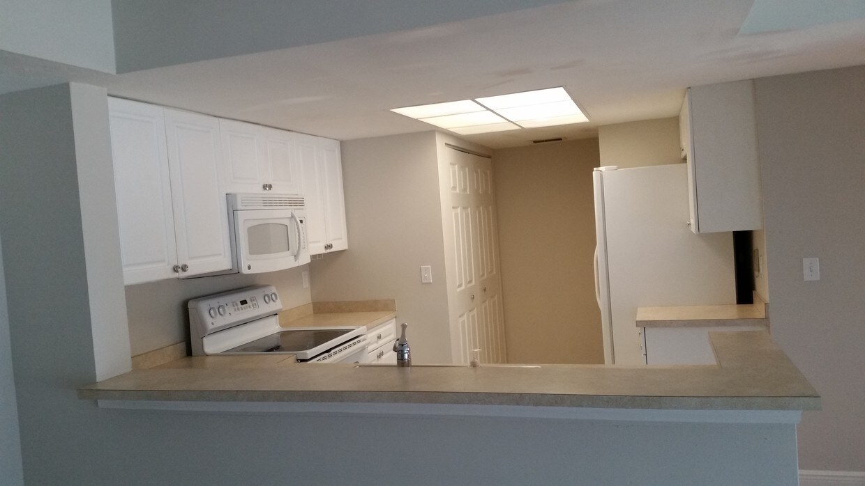 9022 W Atlantic Blvd, Coral Springs, FL 33071 Condo for Rent in Coral