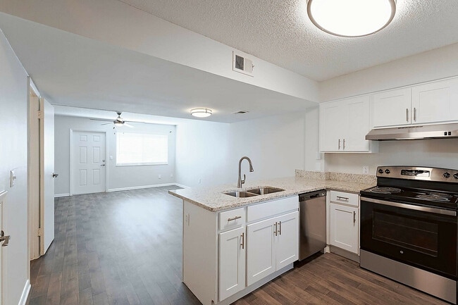 220-1301_5650_Web_Final - Topaz Village