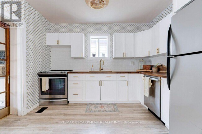 Photo du bâtiment - 84 E 24th St