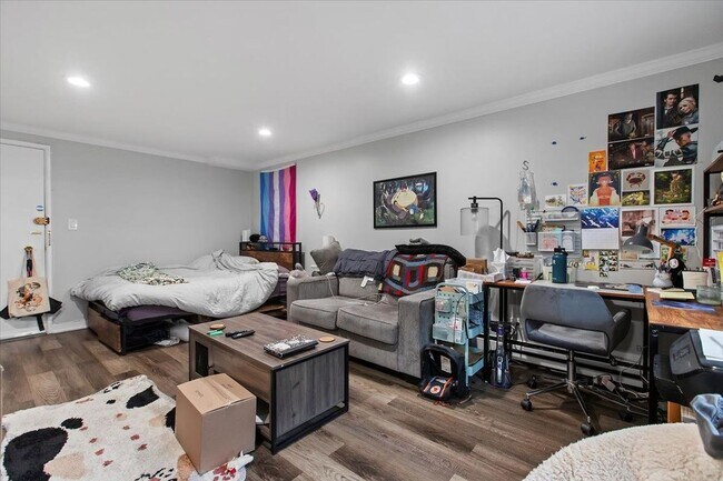Foto del edificio - 541 W Oakdale Ave