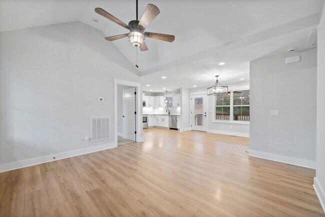 Foto del edificio - 205 Maple St