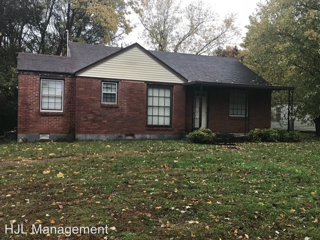 2 br, 1 bath House 207 McGavock Pike House Rental in Nashville, TN