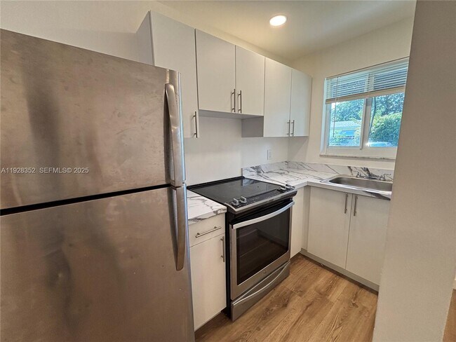 Foto del edificio - 2308 Jackson St