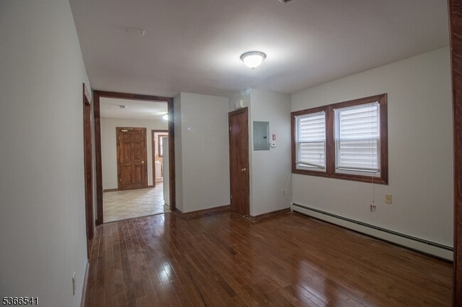 Building Photo - 756 S 17th St