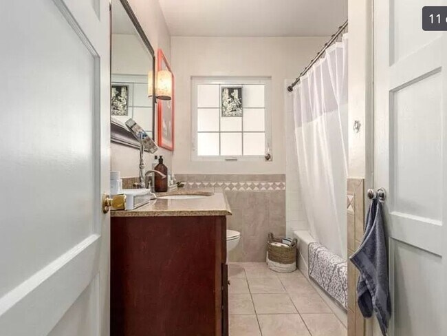 Foto del edificio - 3 Bedroom Single Family Home in Phoenix: $...