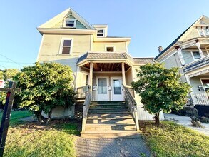 Building Photo - 604 Westford St