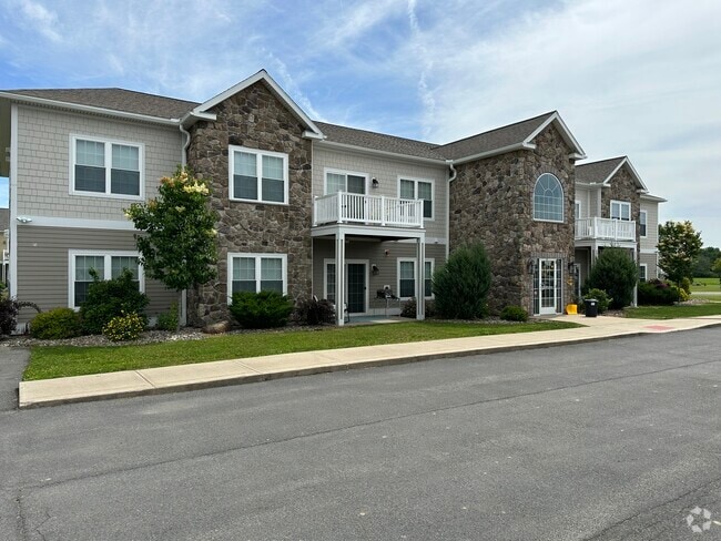 Building Photo - 7815 Merrick Rd