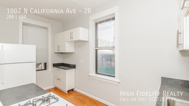 Building Photo - 1007 N California Ave