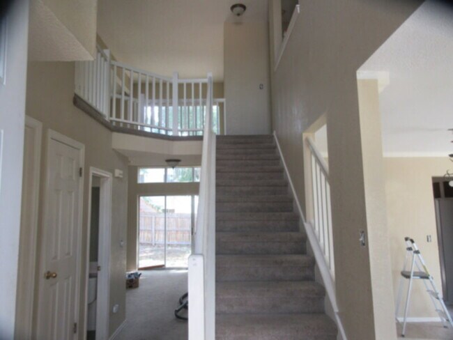 Building Photo - Single Family Home