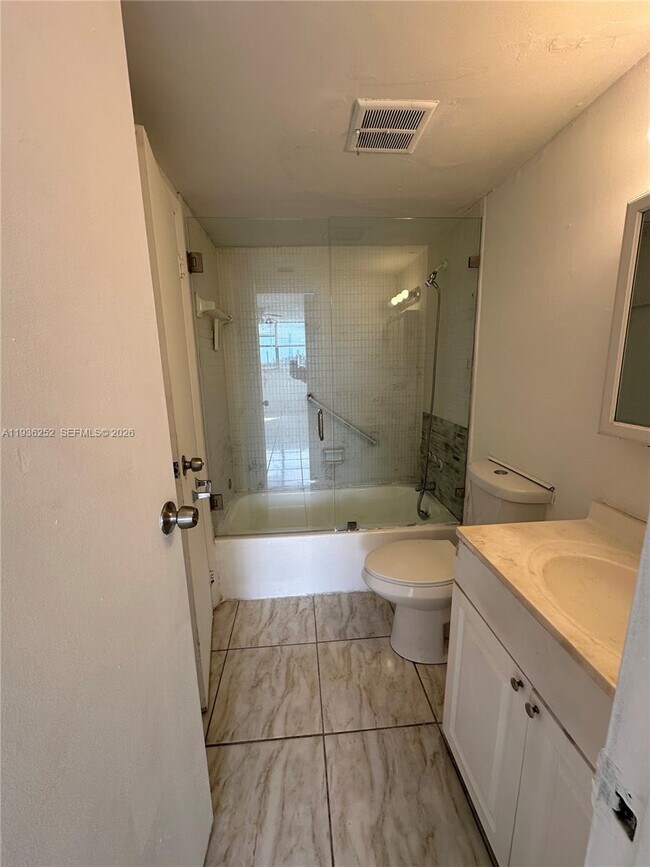 Foto del edificio - 16465 NE 22nd Ave