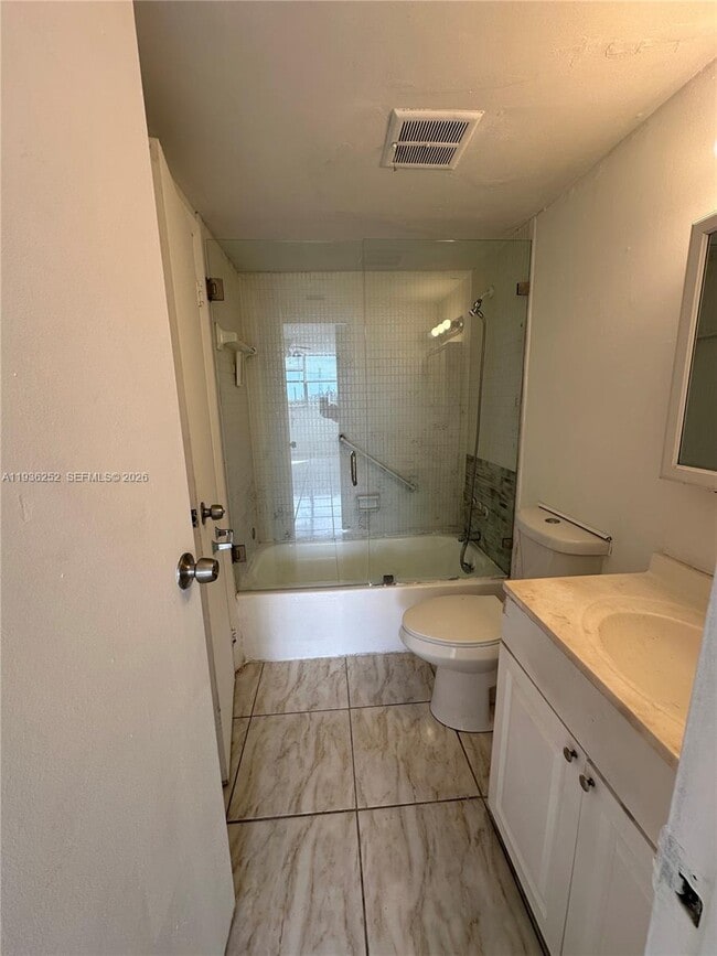 Building Photo - 16465 NE 22nd Ave