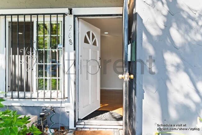 Building Photo - 268 El Rancho Verde Dr
