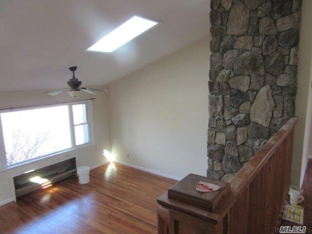 Building Photo - 15 Barberry Rd