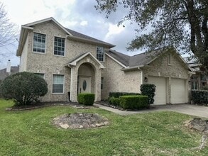 Building Photo - 3230 Vanity Dr